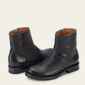 FRYE Veronica Inside Zip Bootie